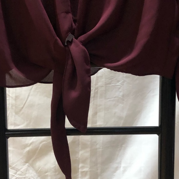 Burgundy ladies size small tie front dress blouse - Picture 3 of 5